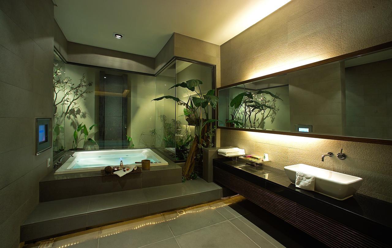 Spring Spa Motel 大里区 エクステリア 写真